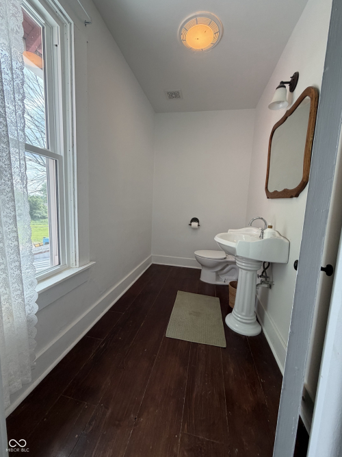 Listing Image 16