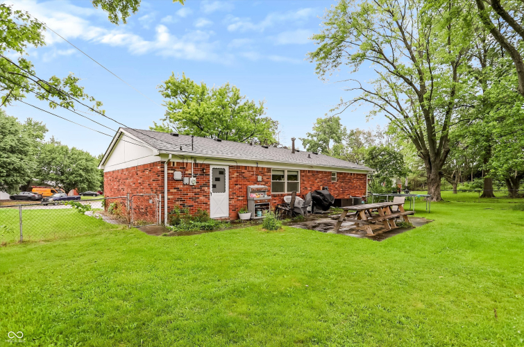 Listing Image 27