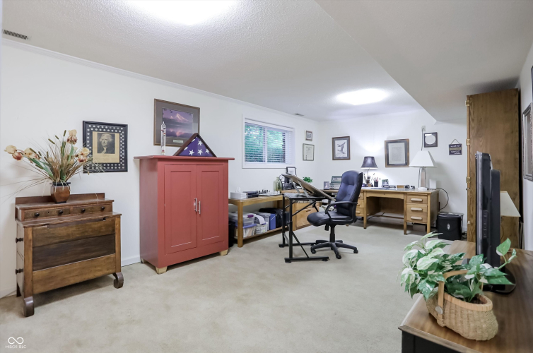 Listing Image 44