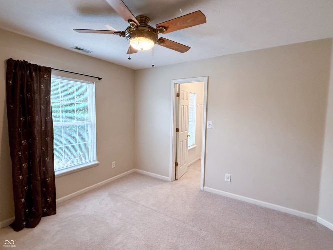 Listing Image 53