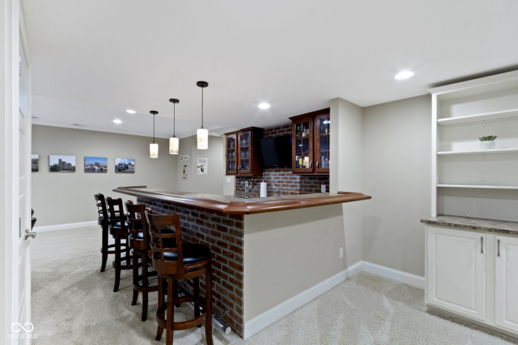 Listing Image 57
