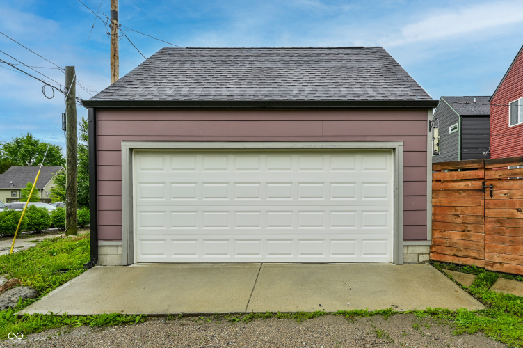 Listing Image 41