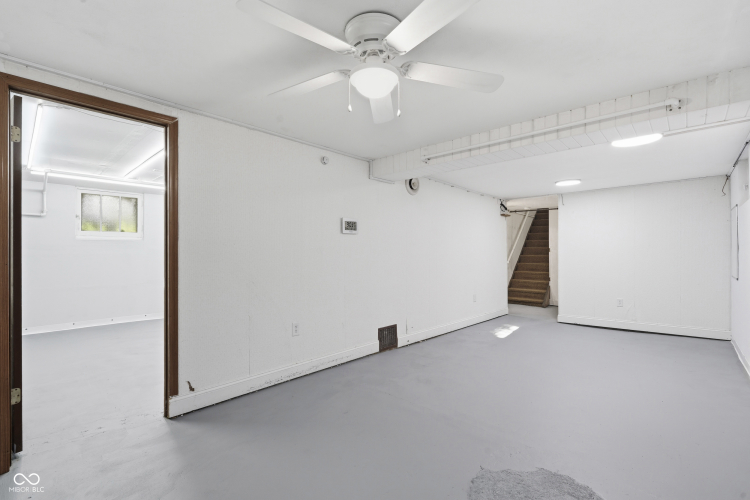 Listing Image 28
