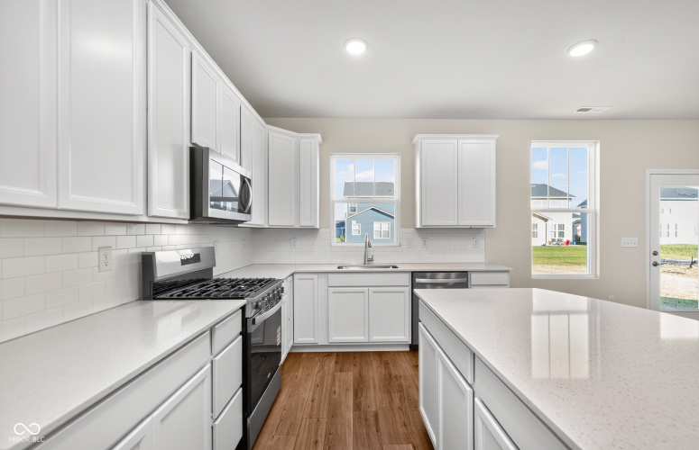 Listing Image 13