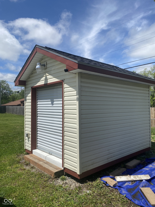 Listing Image 9