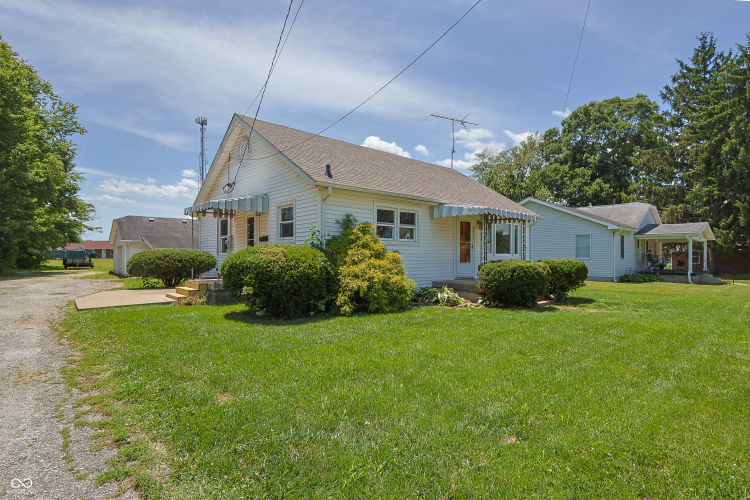 Listing Image 4