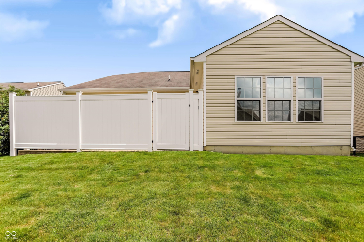 Listing Image 44
