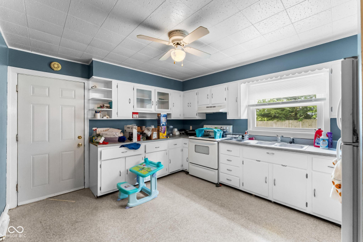 Listing Image 21