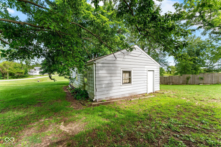 Listing Image 33