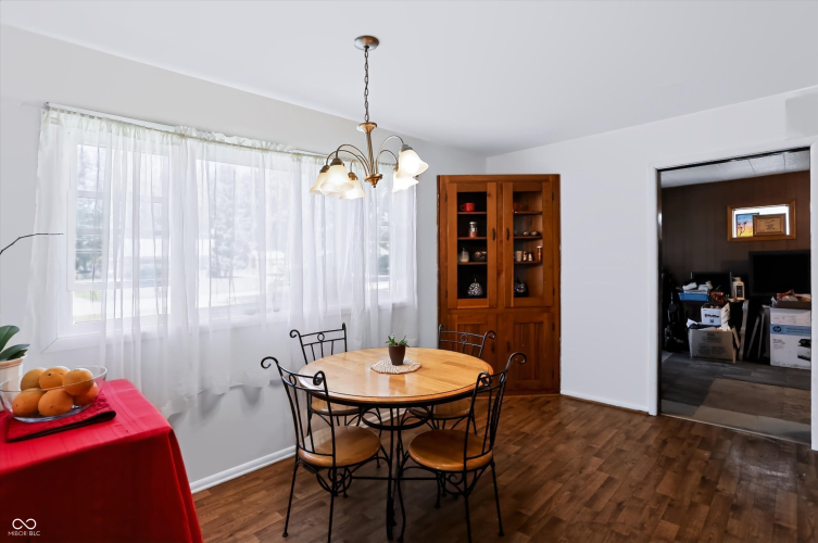 Listing Image 21