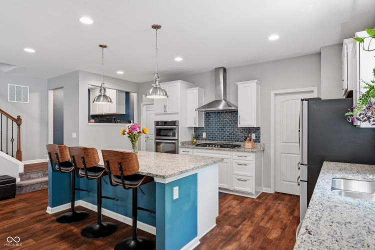 Listing Image 15