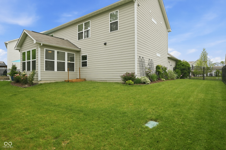 Listing Image 46