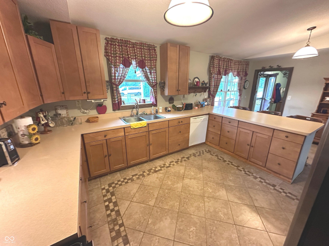 Listing Image 13