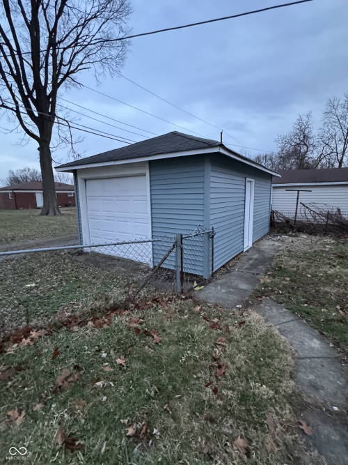 Listing Image 14
