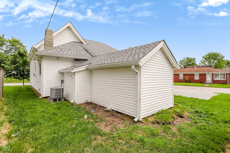 Listing Image 33