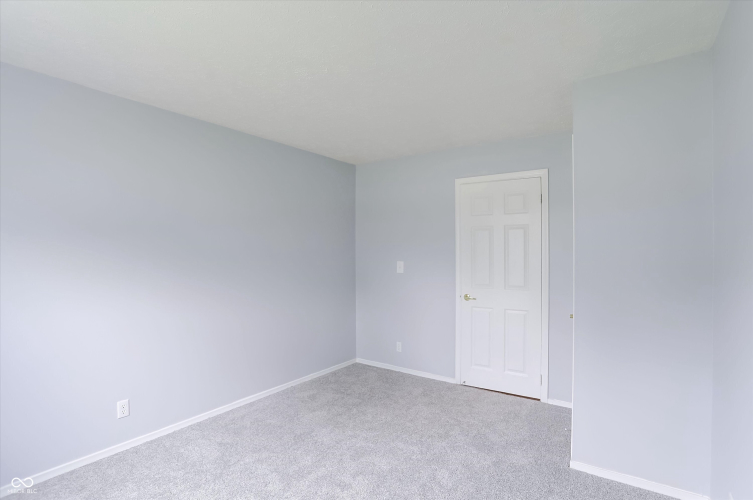 Listing Image 30