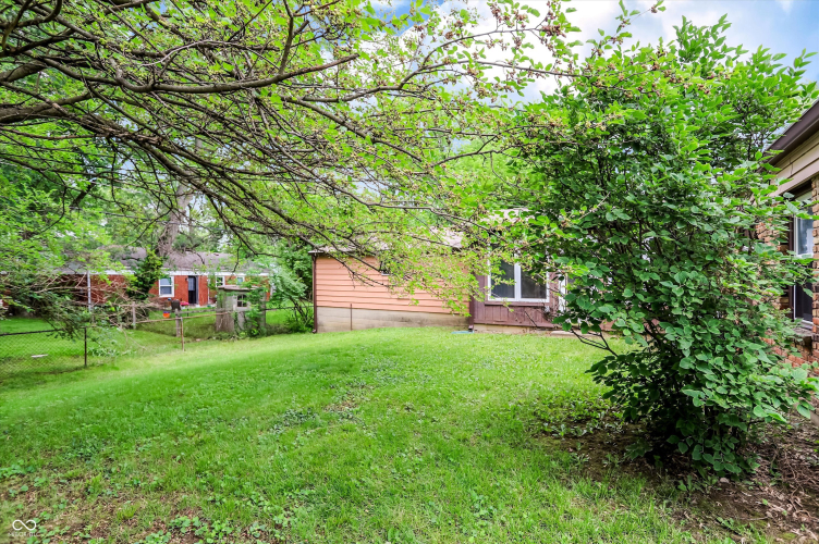Listing Image 44