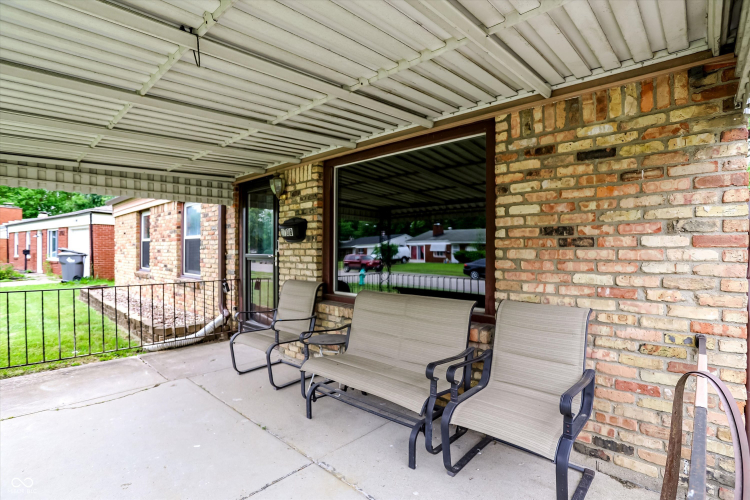 Listing Image 6
