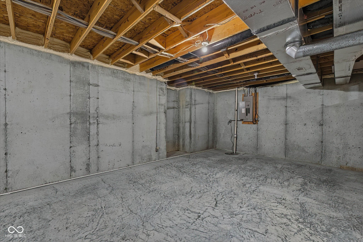 Listing Image 33