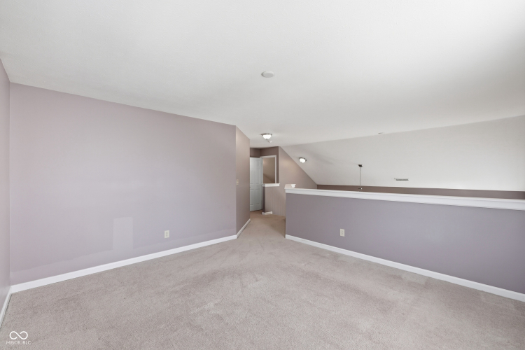 Listing Image 24