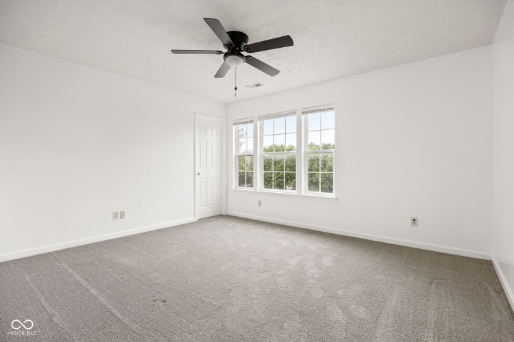 Listing Image 28