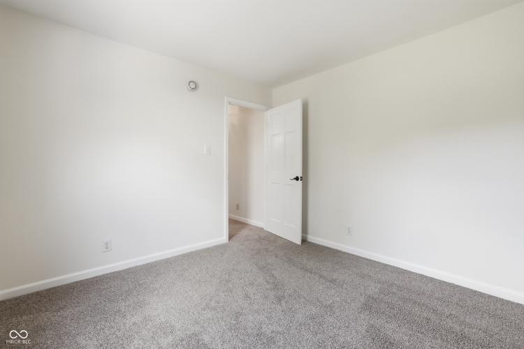 Listing Image 30