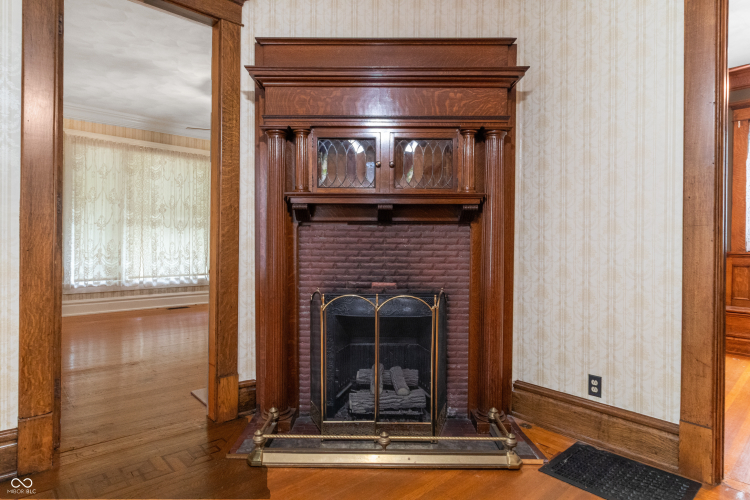 Listing Image 14