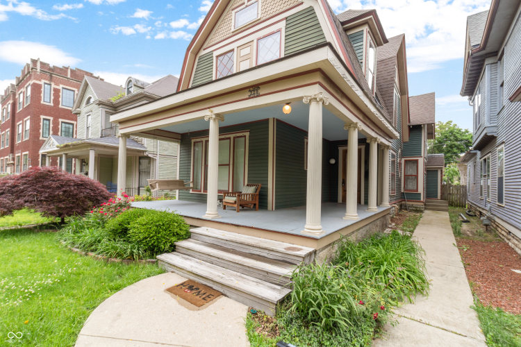 Listing Image 3
