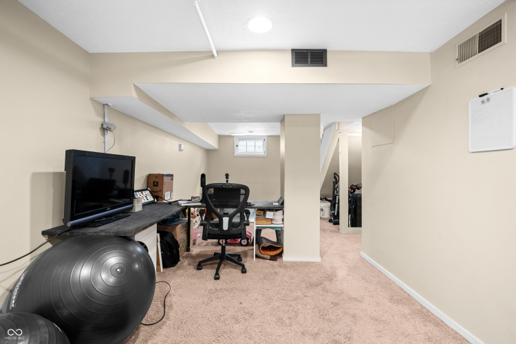 Listing Image 24