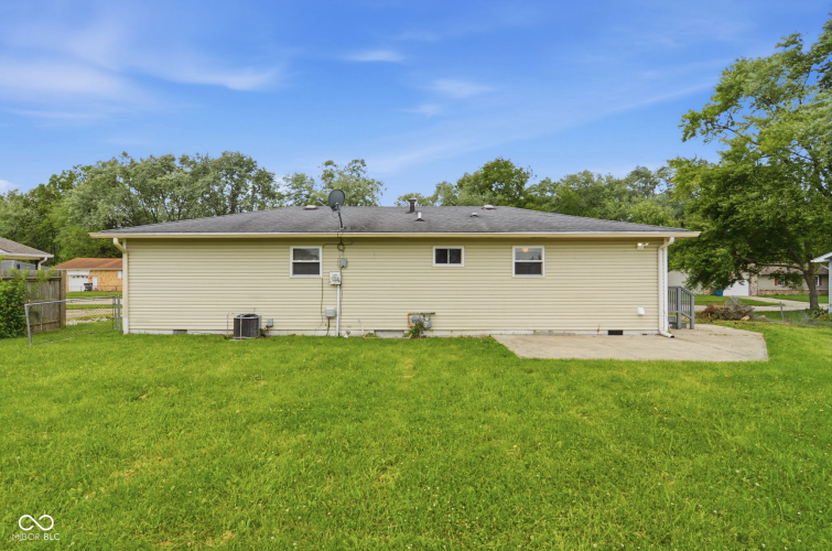 Listing Image 23