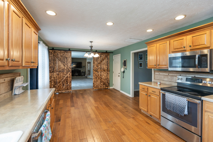 Listing Image 15
