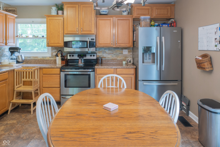 Listing Image 17