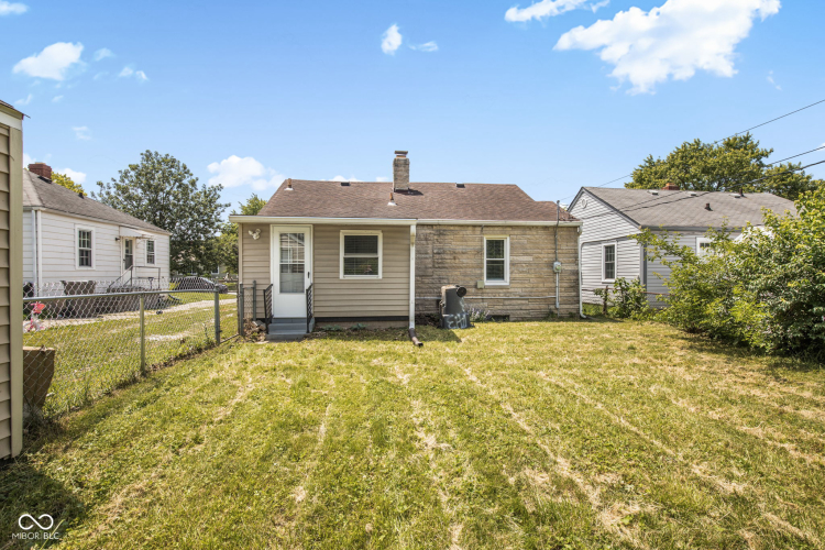 Listing Image 24