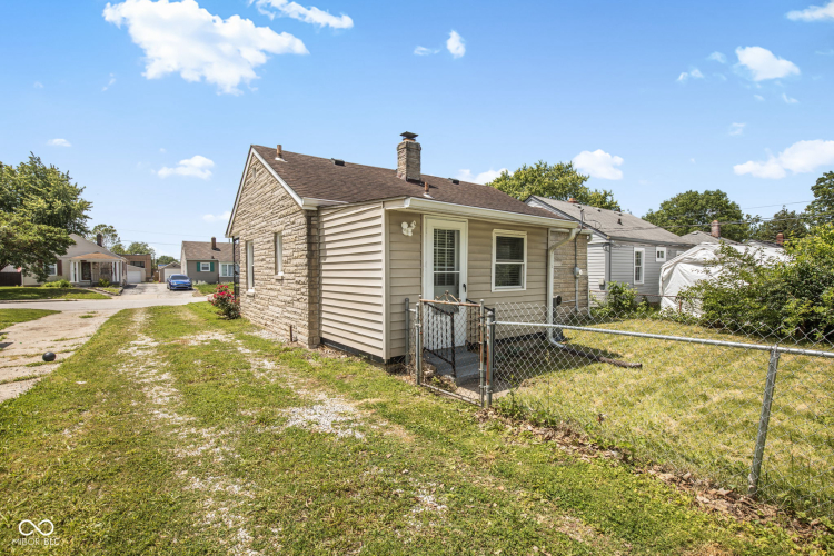 Listing Image 25