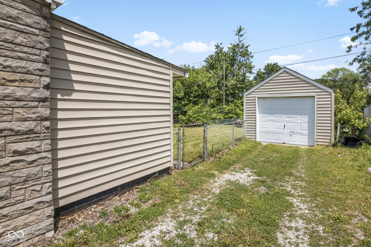 Listing Image 27