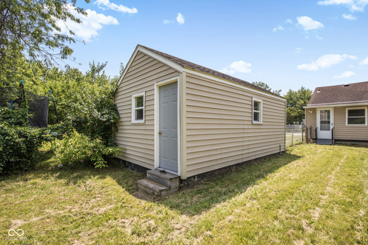 Listing Image 28