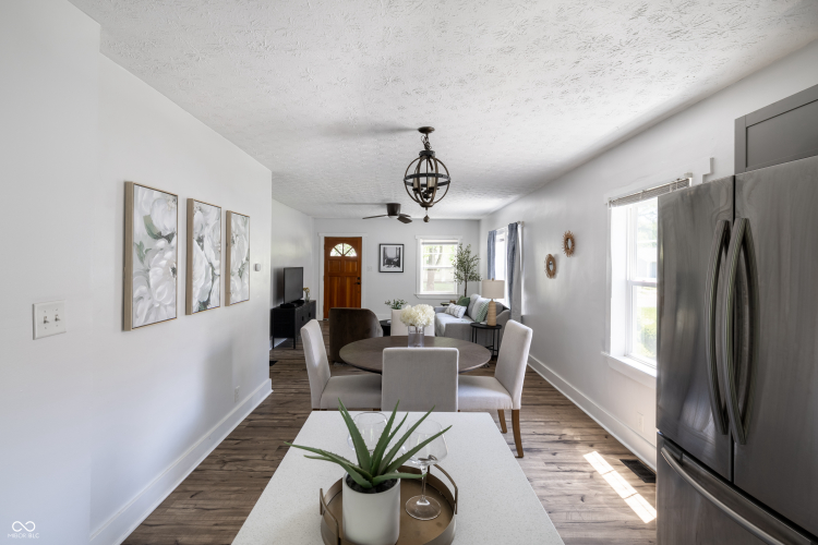 Listing Image 14