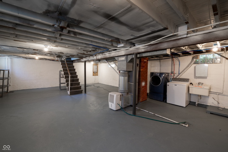 Listing Image 20