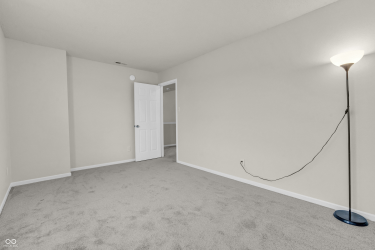 Listing Image 69