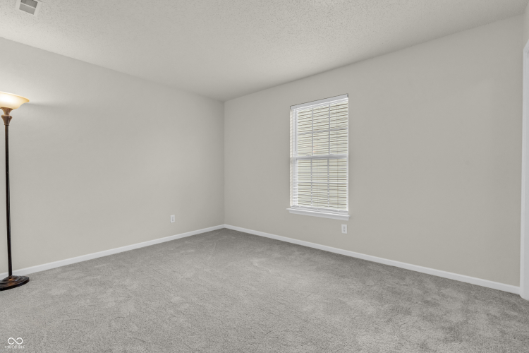 Listing Image 71