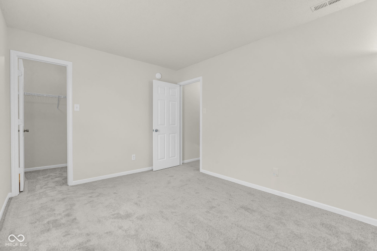 Listing Image 74