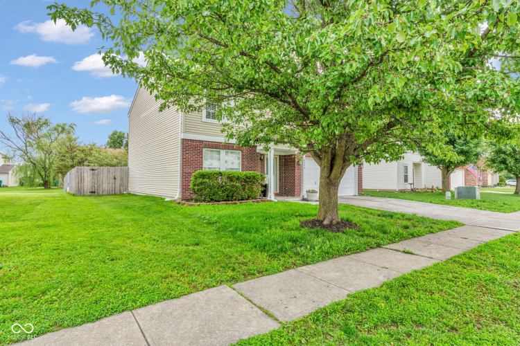 Listing Image 82