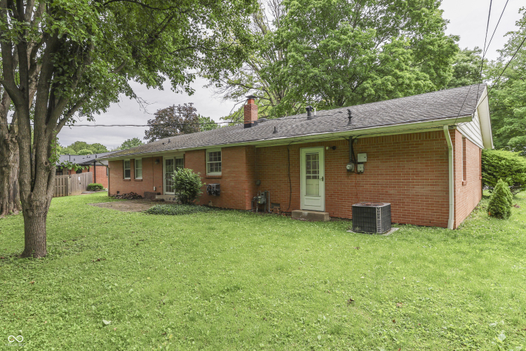 Listing Image 41