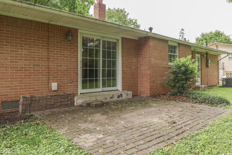 Listing Image 43