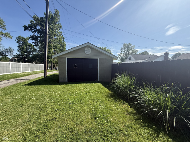 Listing Image 18