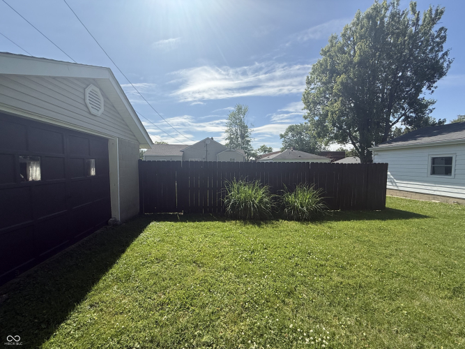 Listing Image 19