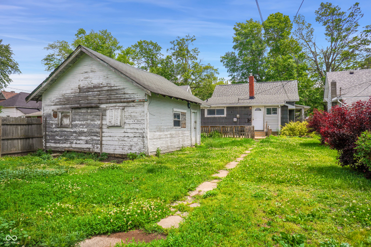 Listing Image 11