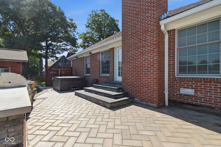 Listing Image 41