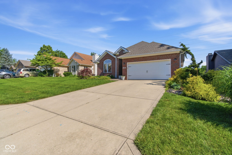 Listing Image 54