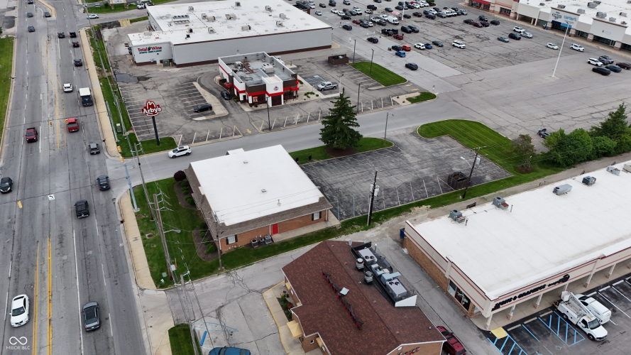 Listing Image 9